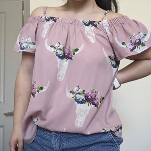 Off shoulder longhorn blouse